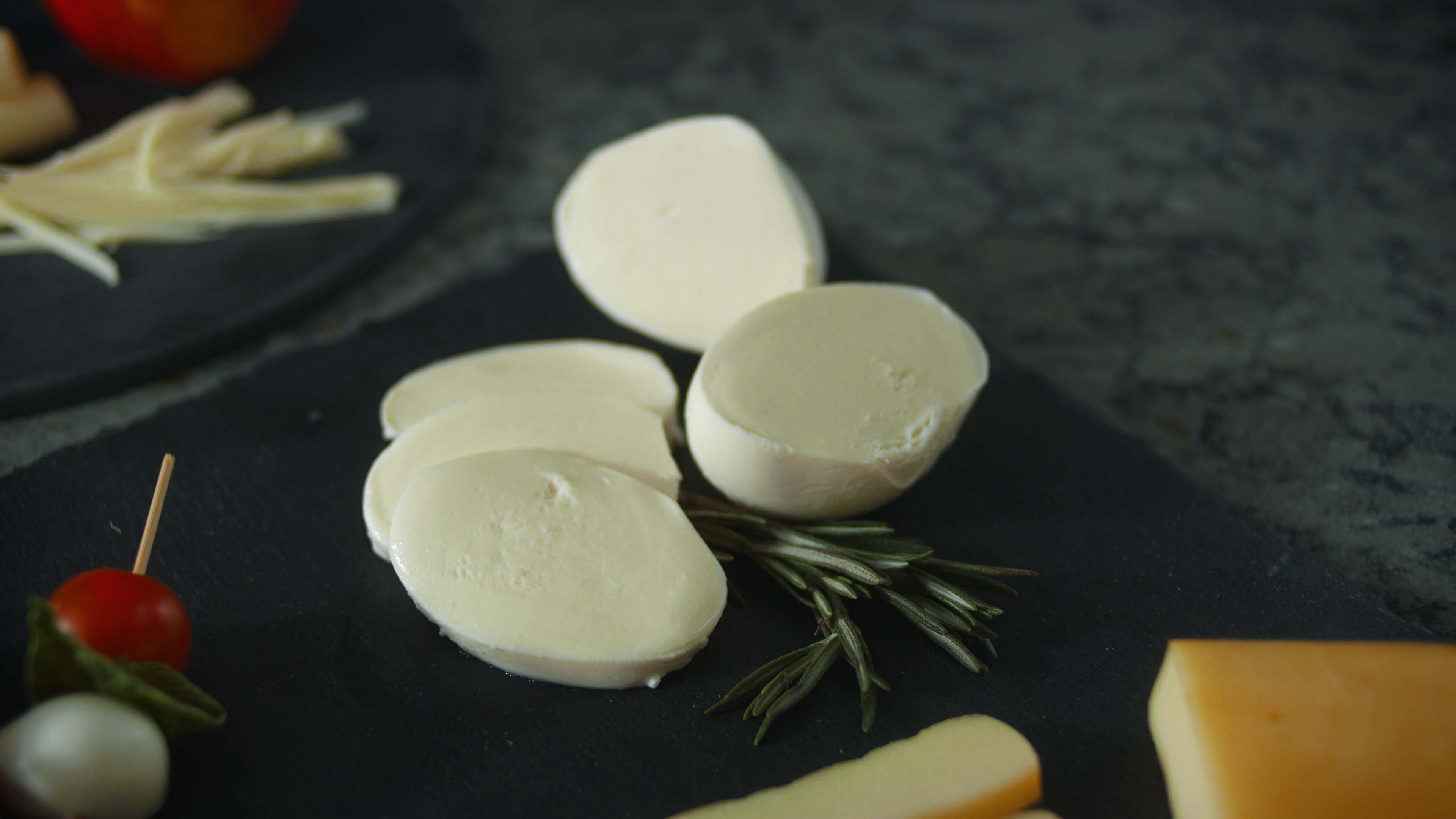 72920MozzarellaSlices.jpg 72920MozzarellaSlices.jpg